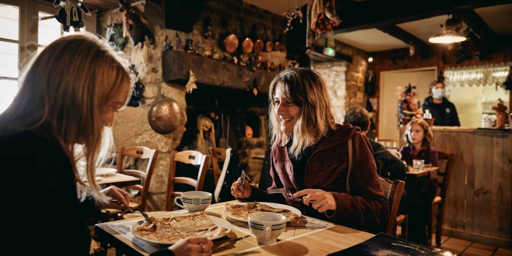 Spécialités bretonnes dans un restaurant entre amies