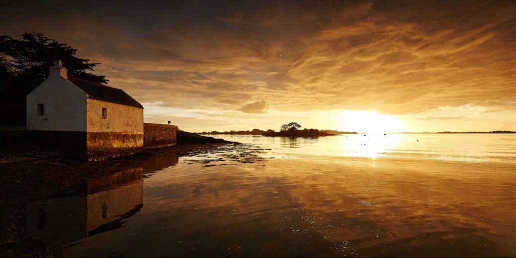 Coucher de soleil en Bretagne, en bord de mer