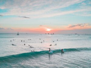 Littoral breton pour pratiquer le surf en Bretagne